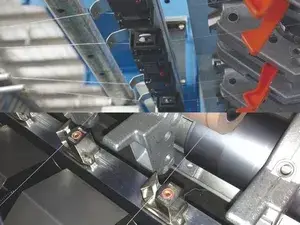 Sensor y cortador de hilo